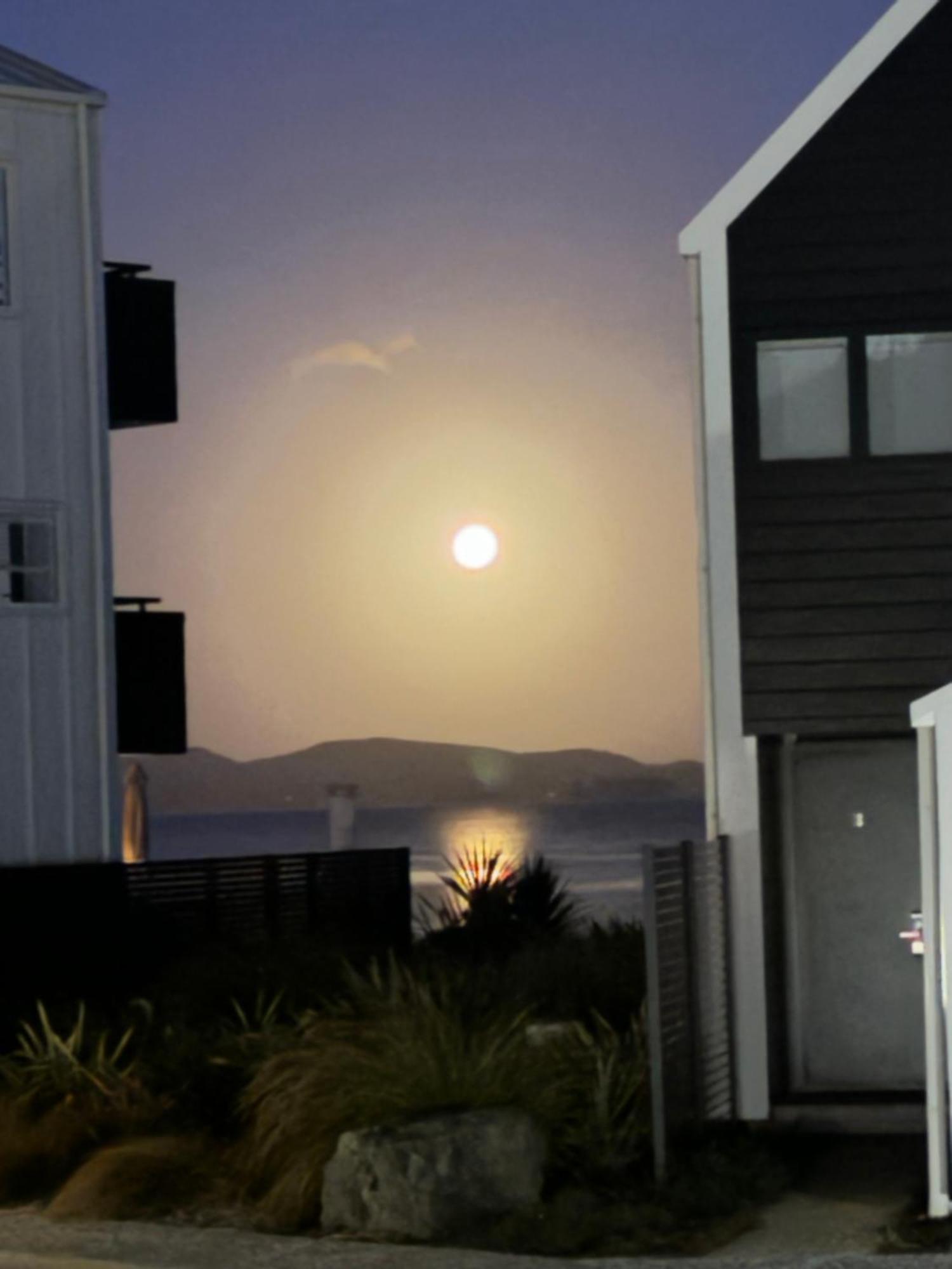 The Lighthouse - Boathouse Bay Villa Auckland Exterior photo